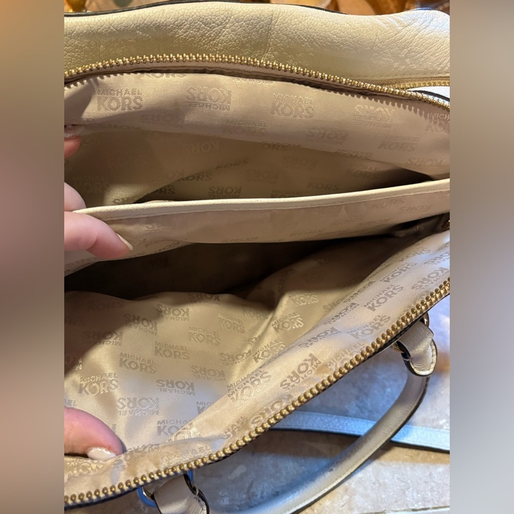 Michael Kors Women's Convertible Satchel, light cream - Picture 12 of 16